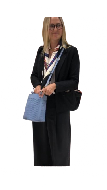 Round bucket leather bag